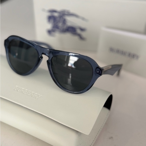 Burberry Aviator-Style Unisex Sunglasses w/Blue Transparent Frame 55mm ~ NWT main image 12